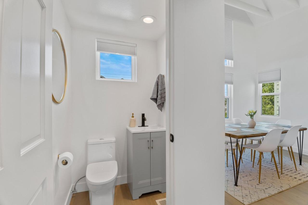 Stylish Phoenix Townhome - Foosball Table, Laundry, Parking! 外观 照片